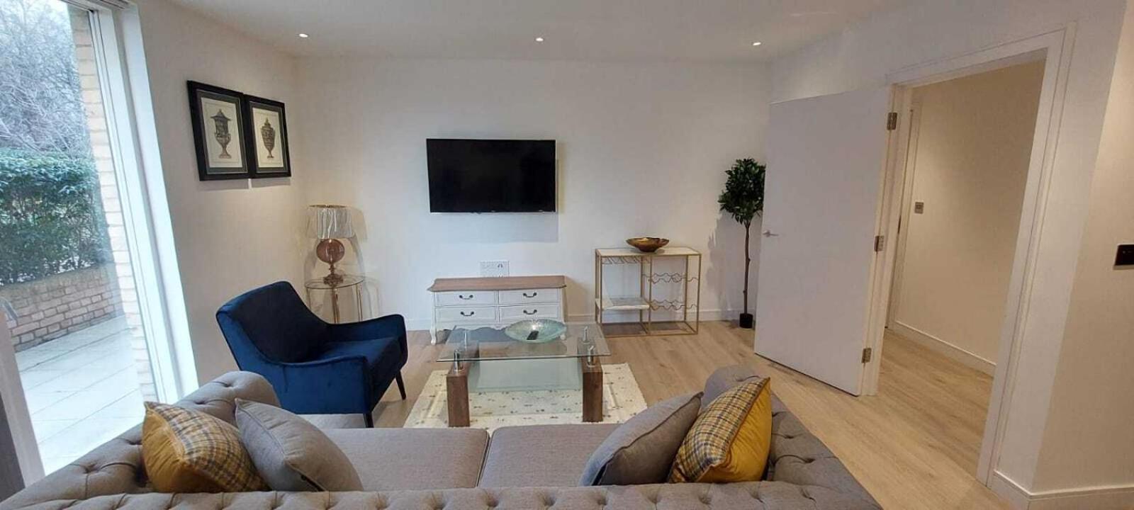 2 Bed Property Close To Heathrow Airport Hounslow Kültér fotó