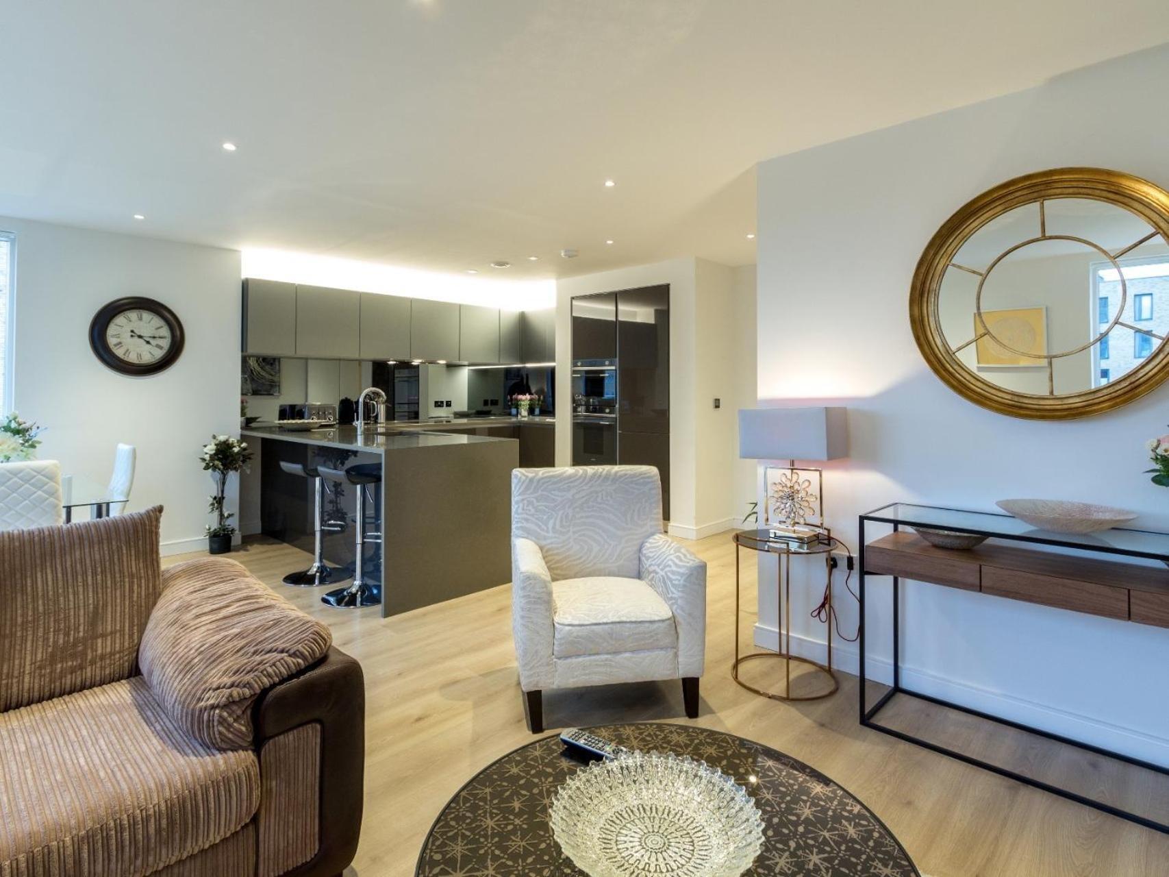 2 Bed Property Close To Heathrow Airport Hounslow Kültér fotó
